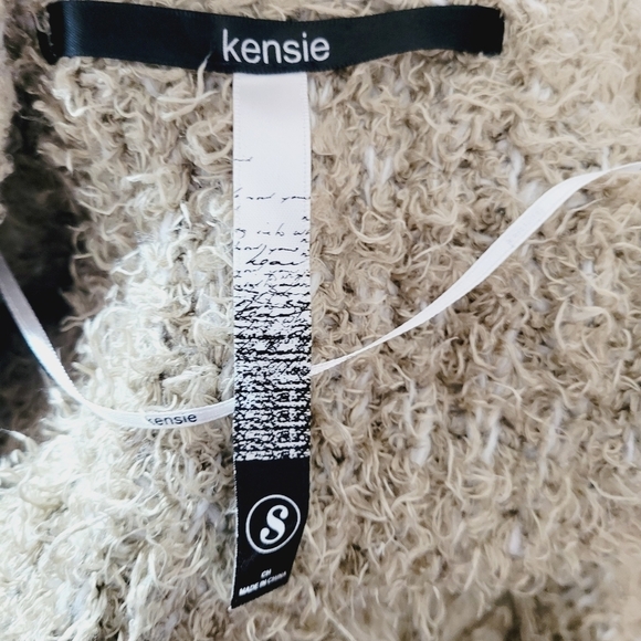 Kenzie Open Front Eyelash Circle Cardigan - Picture 7 of 9